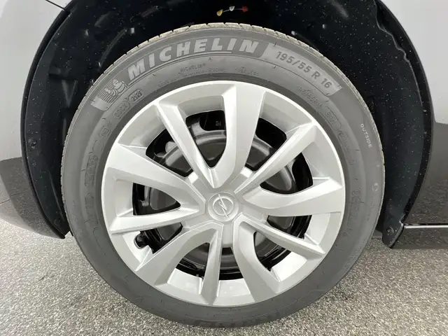 Opel Corsa view 7
