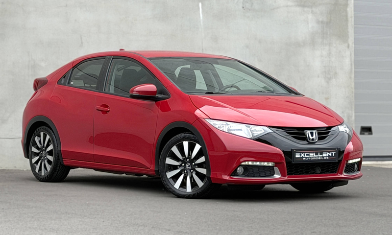 Honda Civic 1.6 i-DTEC Sport/CARPLAY/GPS/AIRCO/CAMERA/GARANTIE 12 MOIS/// — photo 2