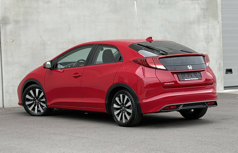 Honda Civic 1.6 i-DTEC Sport/CARPLAY/GPS/AIRCO/CAMERA/GARANTIE 12 MOIS/// — photo 3