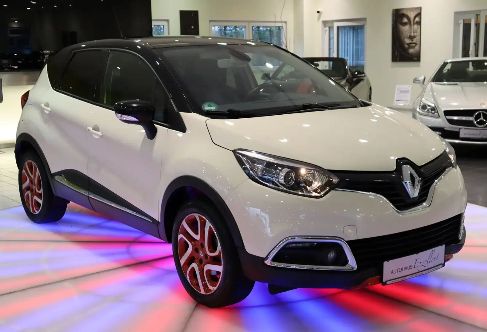 Renault Captur 120 EDC XMOD*LEDER*NAVI*KAMERA*SHZ*ALU* Weiß - 2