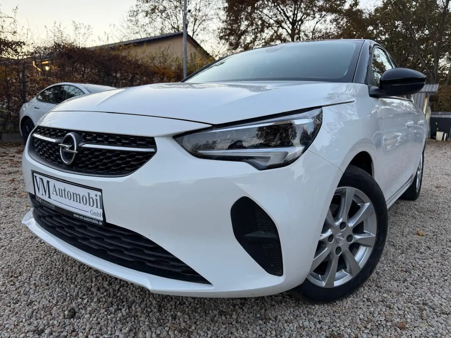 Opel Corsa 1.2 Edition Tempomat*SitzHz.*360Kam Weiß - 1