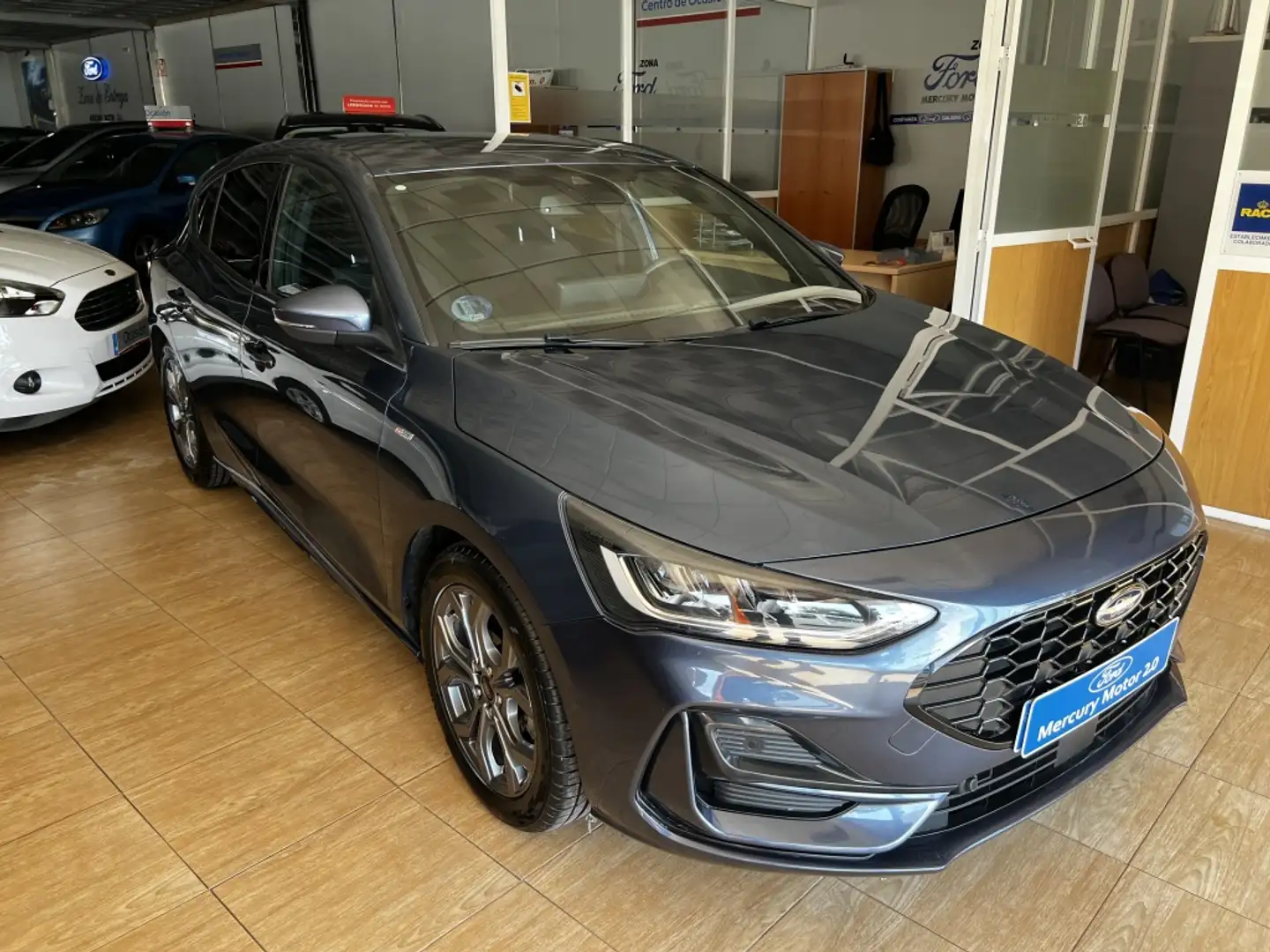 Ford Focus 1.0 Ecoboost MHEV ST-Line 155 Aut. Bleu - 1