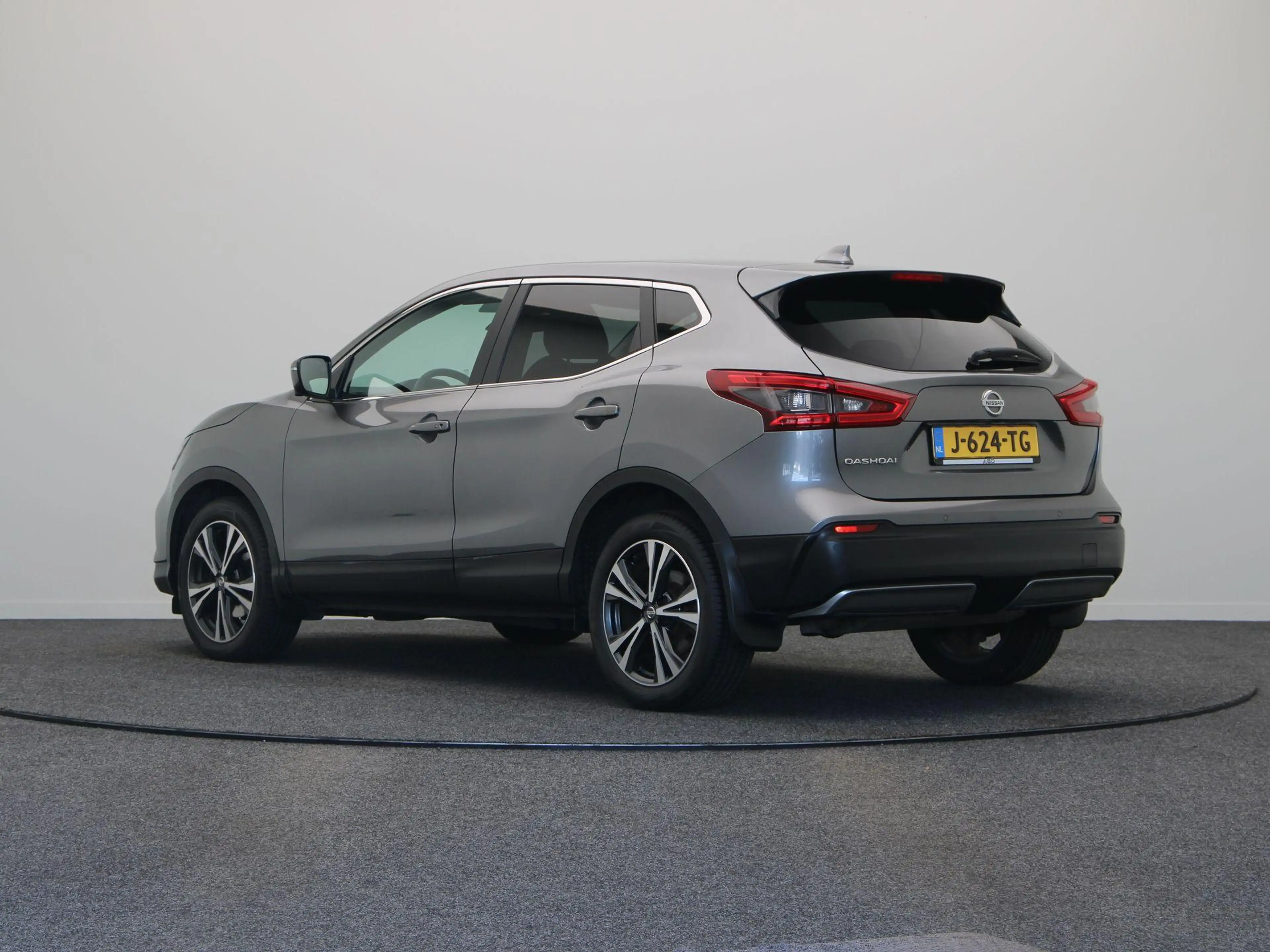 Nissan Qashqai 158pk DIG-T N-Connecta | Stoelverwarming | 360 Cam — photo 2