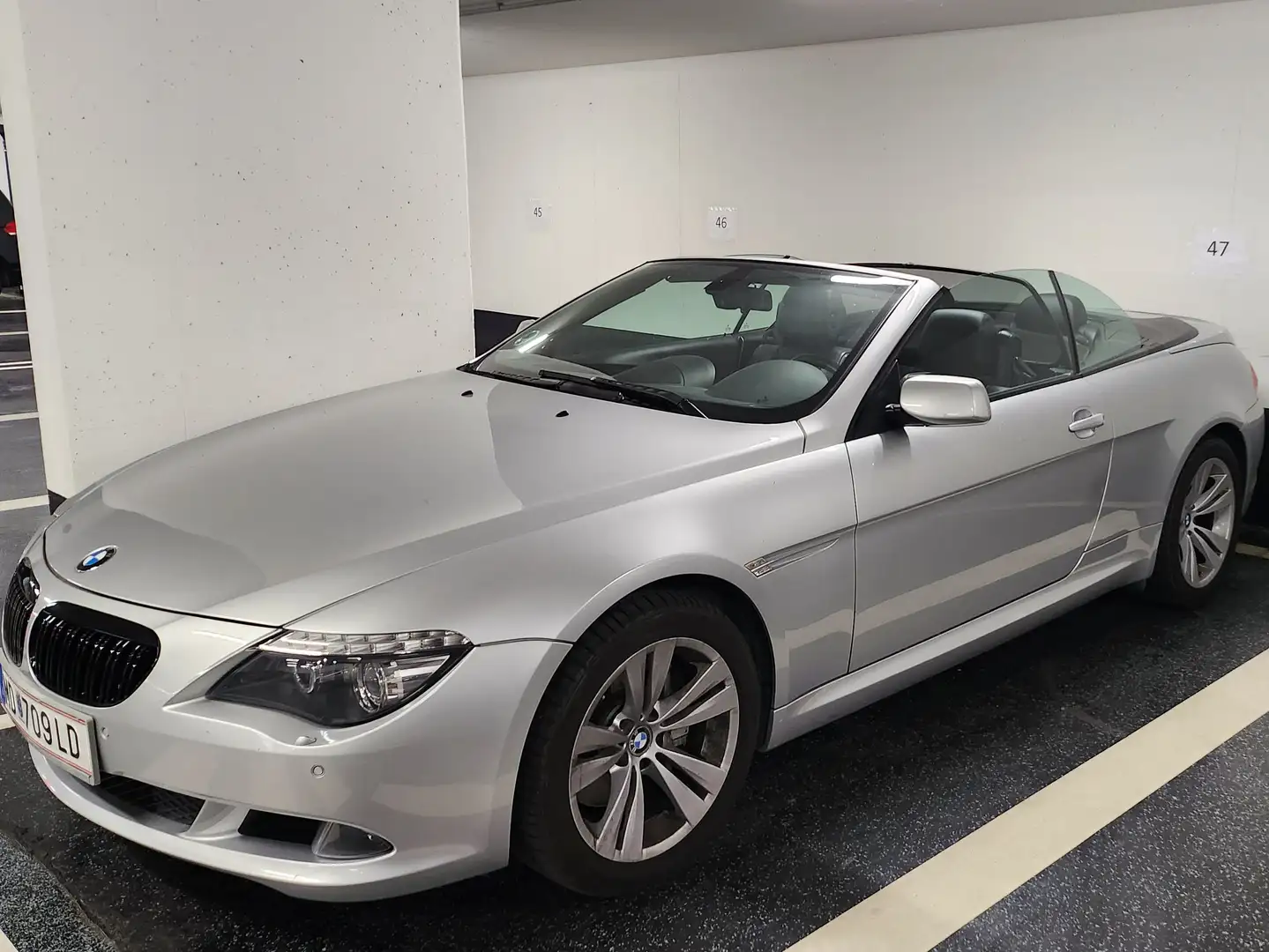 BMW 635 635d Cabrio Österreich-Paket Aut. Stříbrná - 2