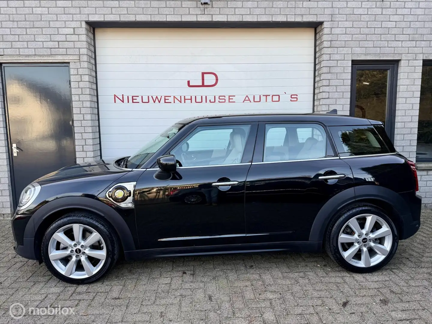 MINI Cooper SE Countryman ALL4 Chili, leder, navi, LED! Noir - 2