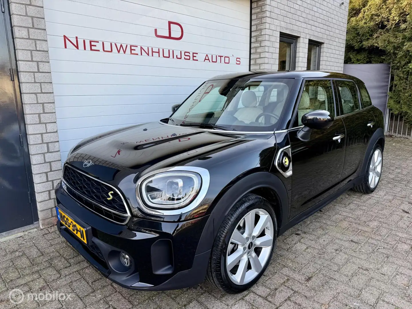 MINI Cooper SE Countryman ALL4 Chili, leder, navi, LED! Noir - 1