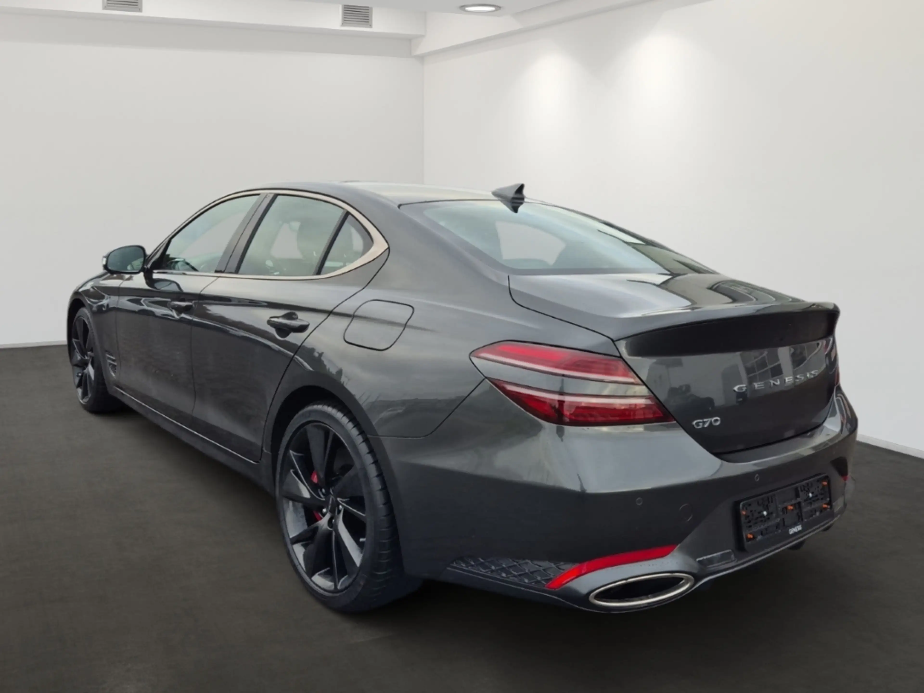 Genesis G70 Sport — photo 5