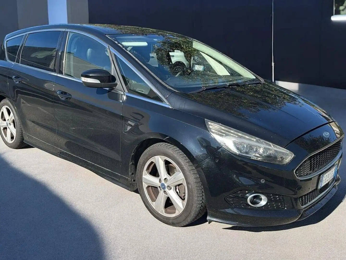 Ford S-Max 2.0 tdci Titanium s&s 150cv powershift Schwarz - 2