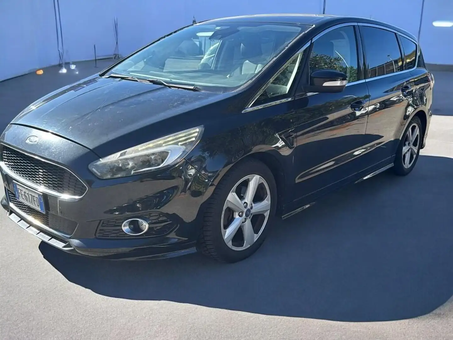 Ford S-Max 2.0 tdci Titanium s&s 150cv powershift Schwarz - 1
