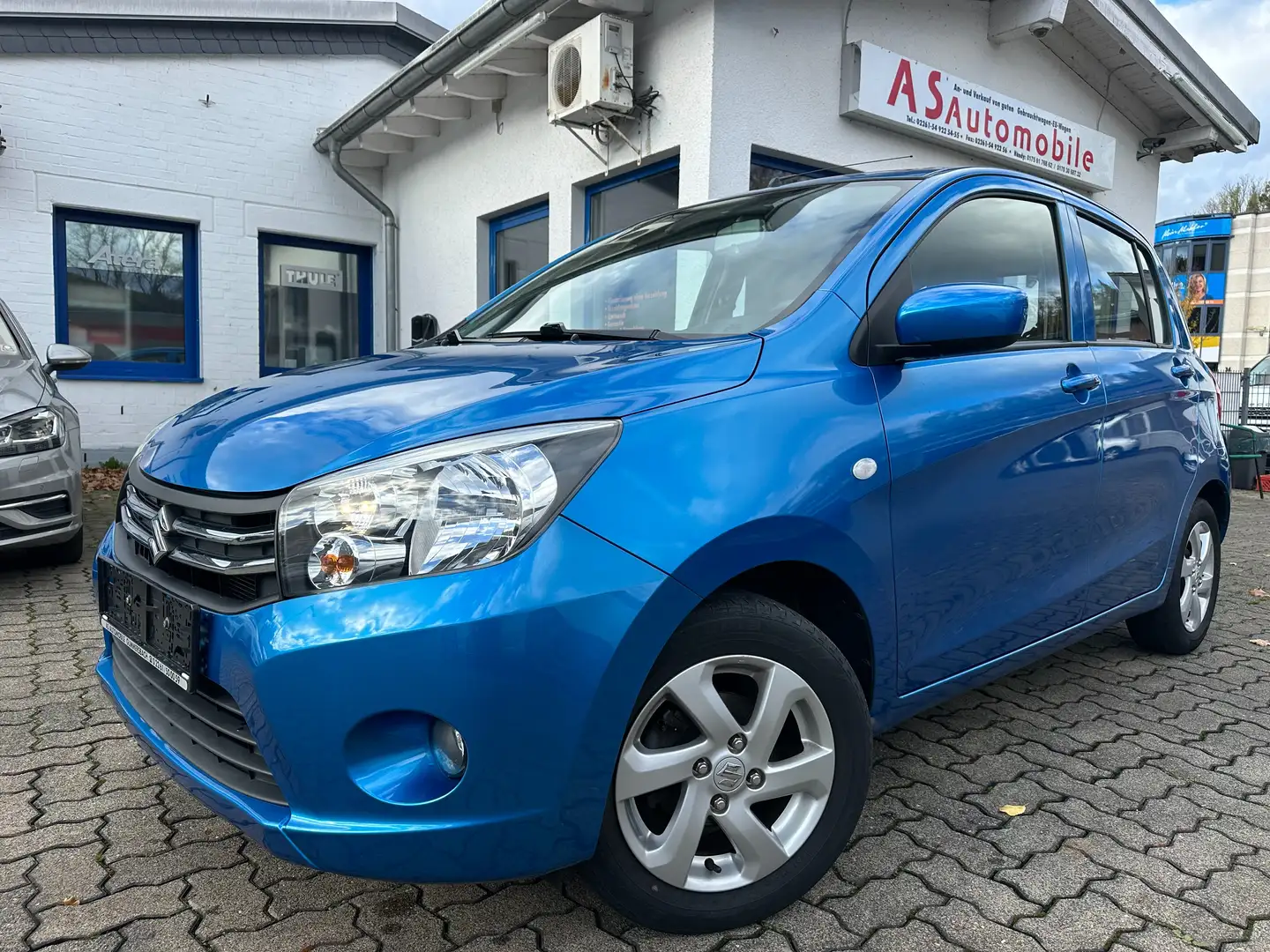 Suzuki Celerio 1.0 12 V Basis+2.HAND+5 TÜRE+KLIMA+SERVO+ZV Blau - 1