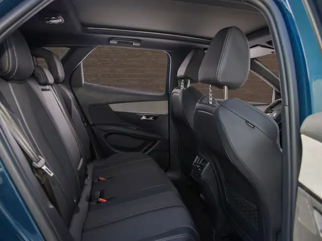 Peugeot 3008 view 10