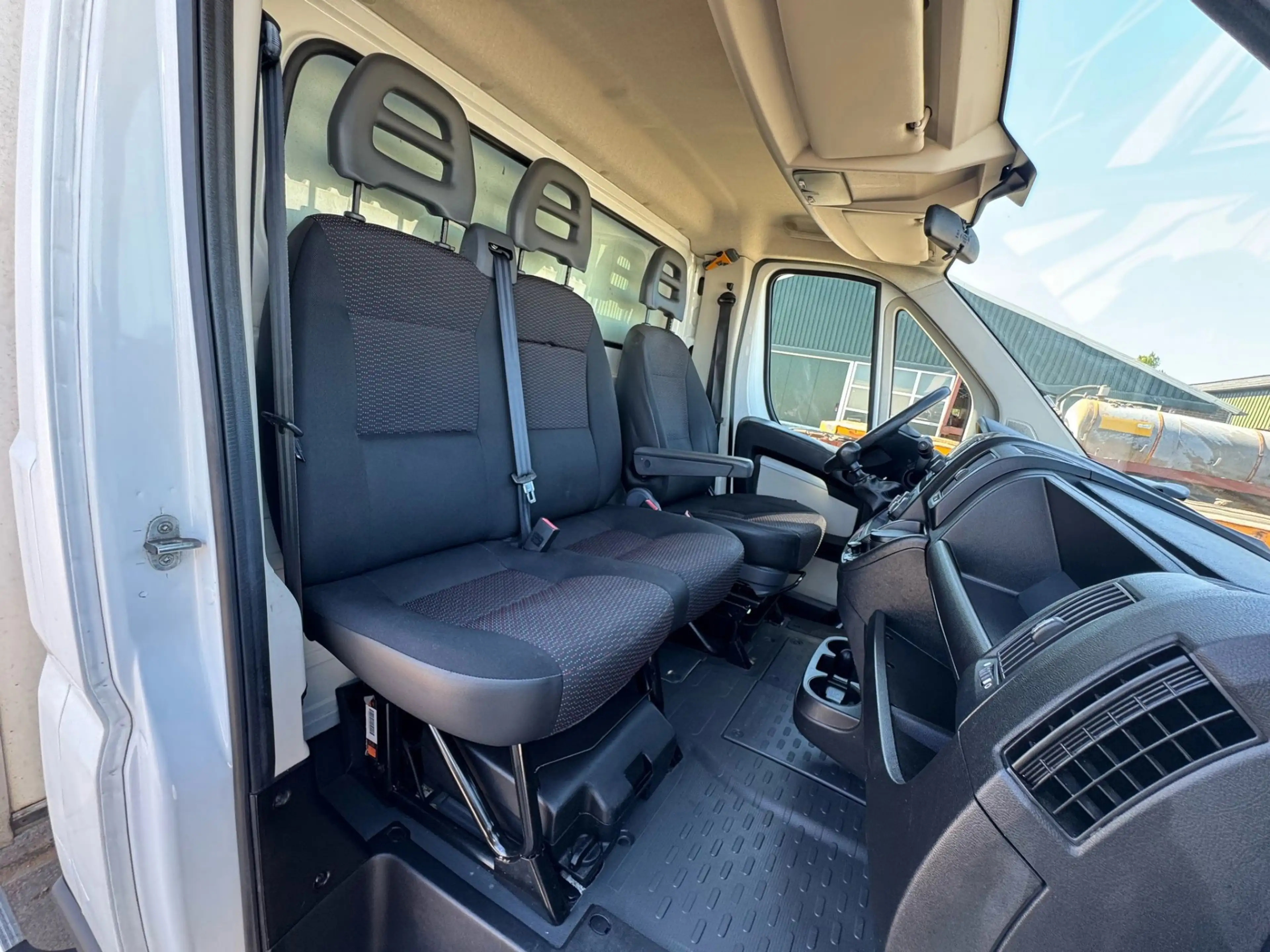 Citroen Jumper 35 2.0 BlueHDi L3H2 Bakwagen / Nieuwe motor / EURO — photo 2