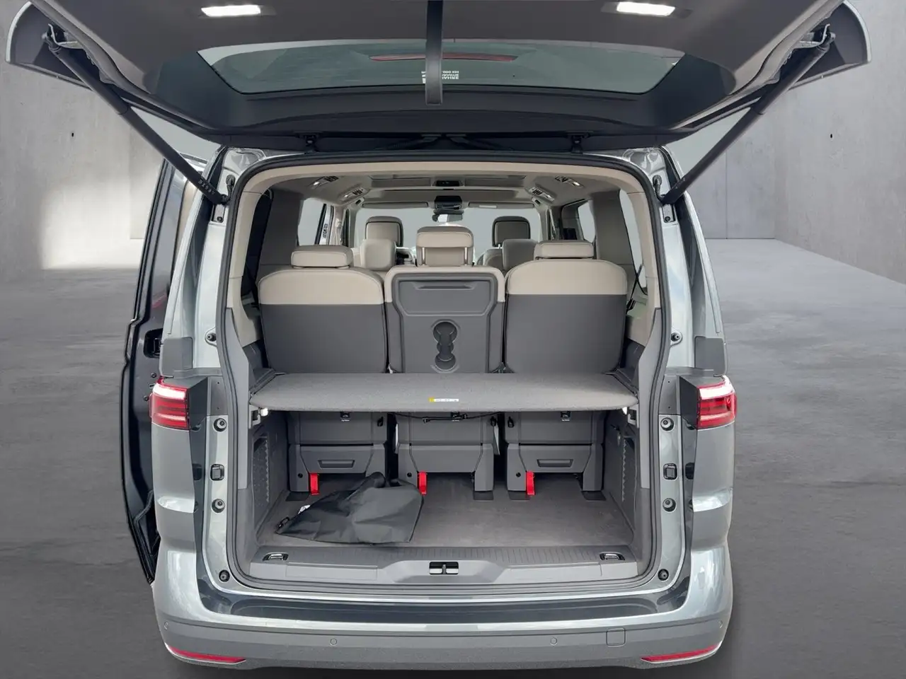 Volkswagen T7 Multivan 2026 — фото 12