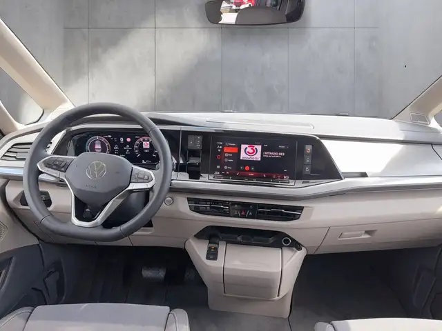 Volkswagen Multivan view 11