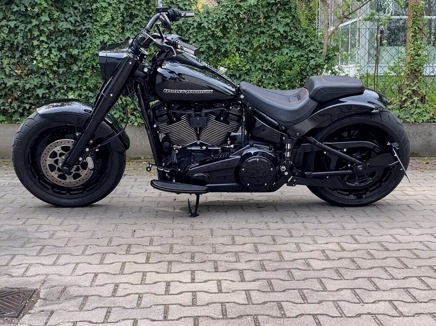 Harley-Davidson Fat Boy 114 Negro - 2