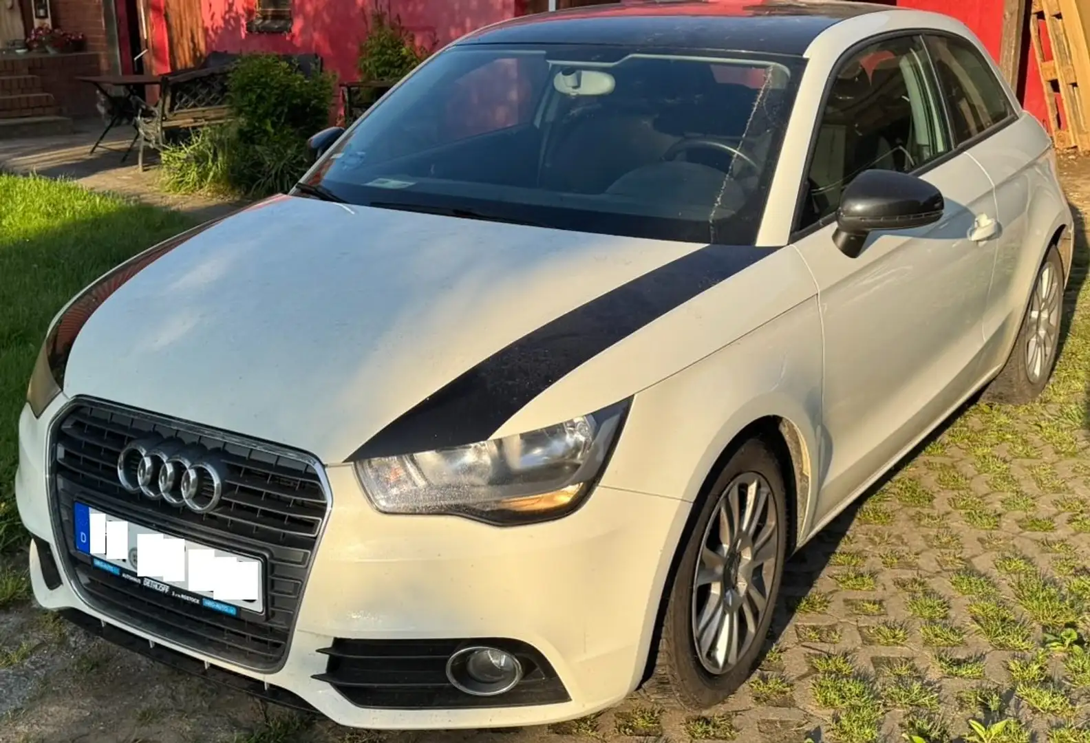 Audi A1 A1 1.2 TFSI Attraction Weiß - 1
