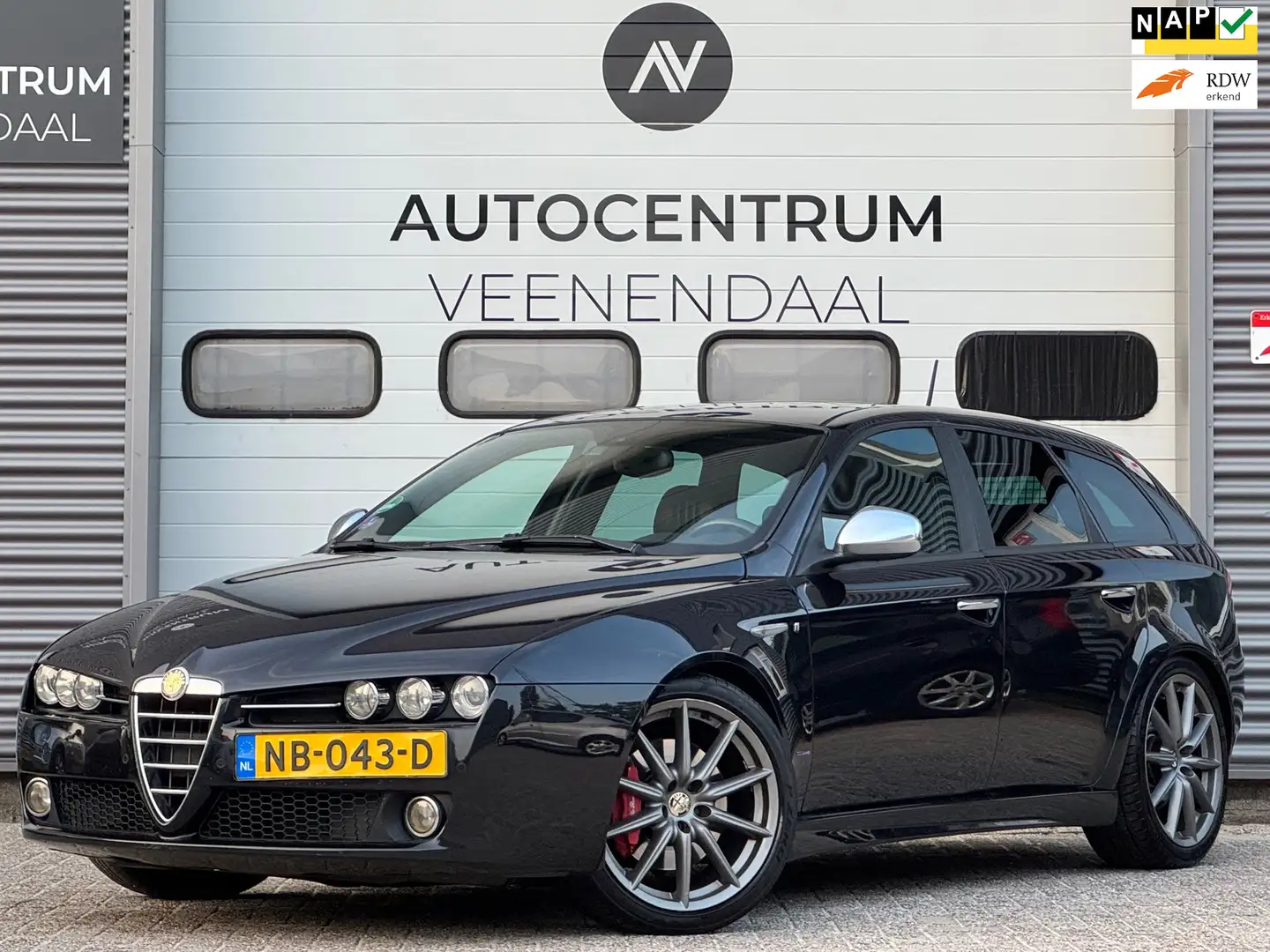 Alfa Romeo 159 Sportwagon 1.7 TI 1750 TBI 200 PK CARBON/CARPLAY/1 Zwart - 1