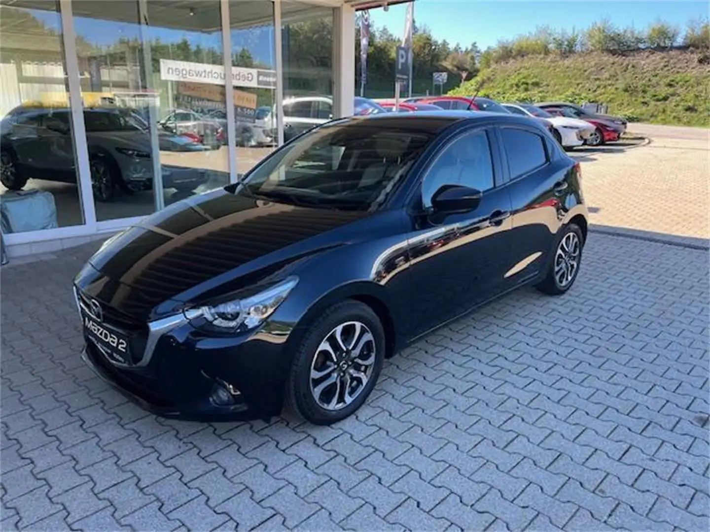 Mazda 2 G115 Revolution Top Schwarz - 1