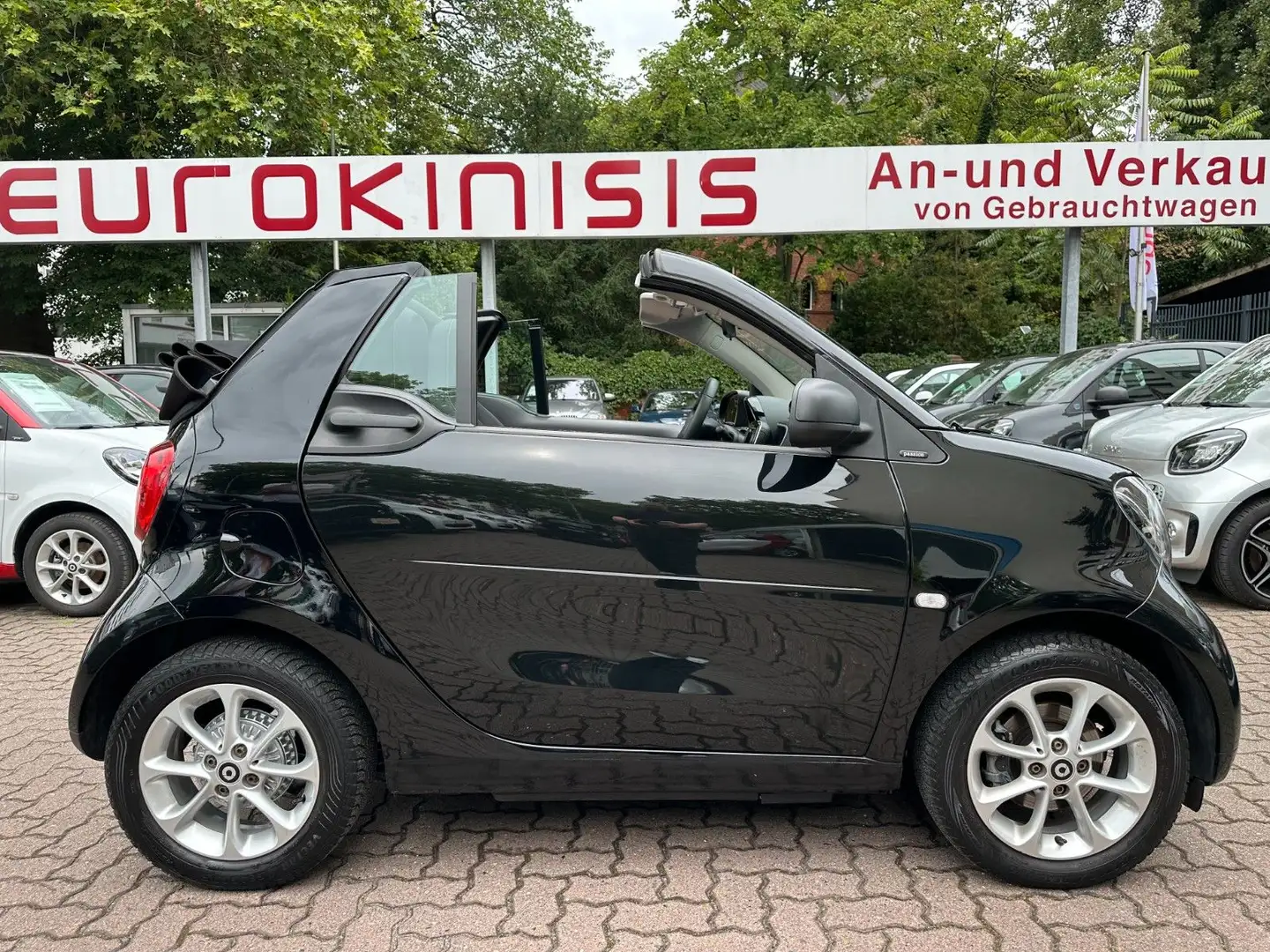 smart forTwo fortwo cabrio 66kW passion*LED*NAVI*SHZ*KLIMA* Schwarz - 1