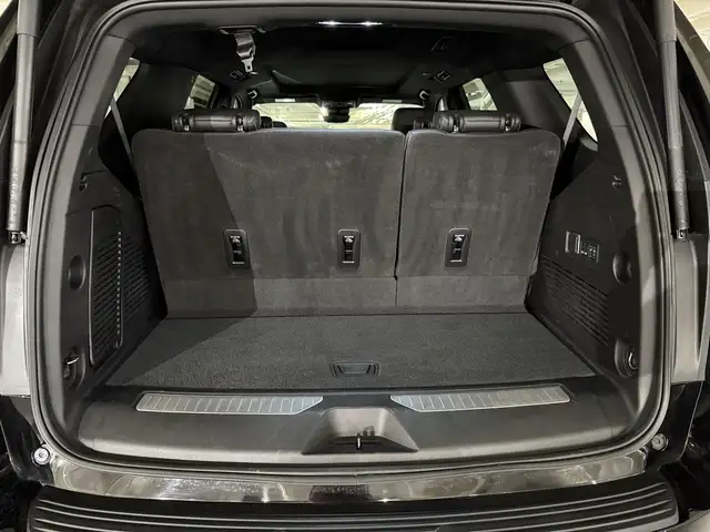 Chevrolet Tahoe view 12