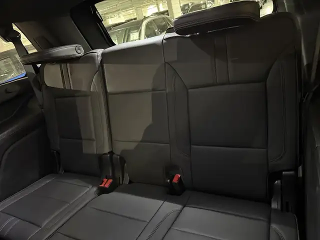 Chevrolet Tahoe view 14