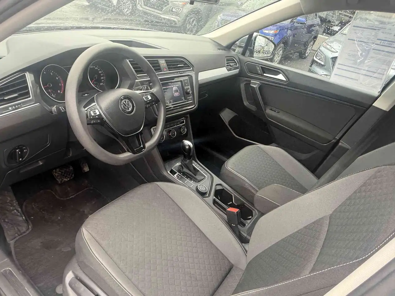 Volkswagen Tiguan снимка Volkswagen Tiguan