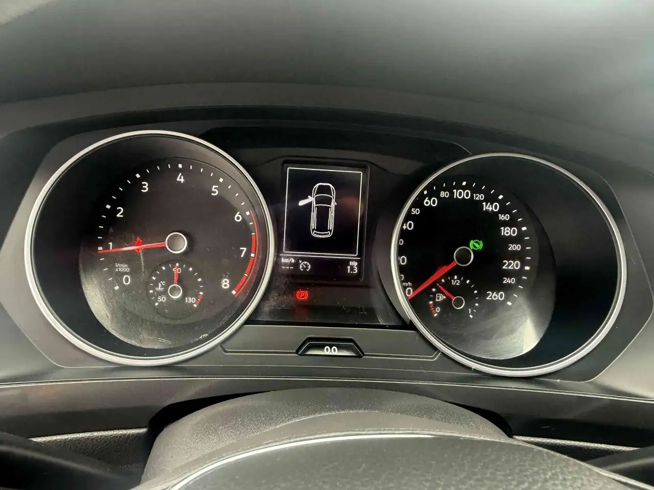 Volkswagen Tiguan снимка Volkswagen Tiguan