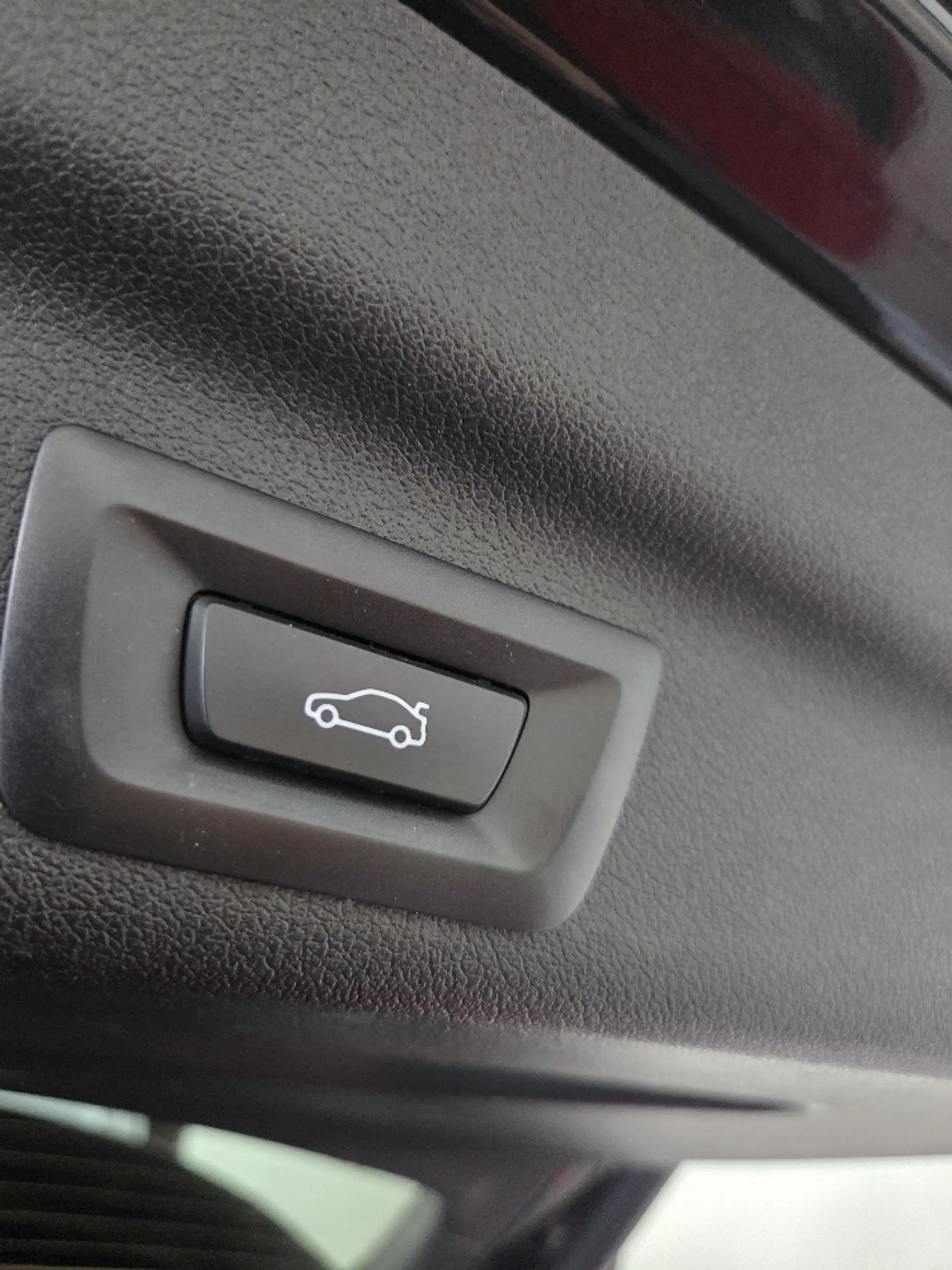 BMW 225 Active Tourer PHEV 225xe — photo 5