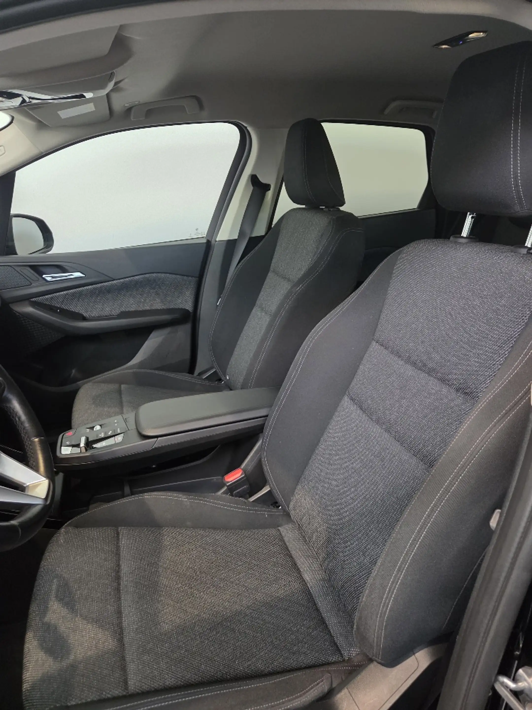 BMW 225 Active Tourer PHEV 225xe — photo 12