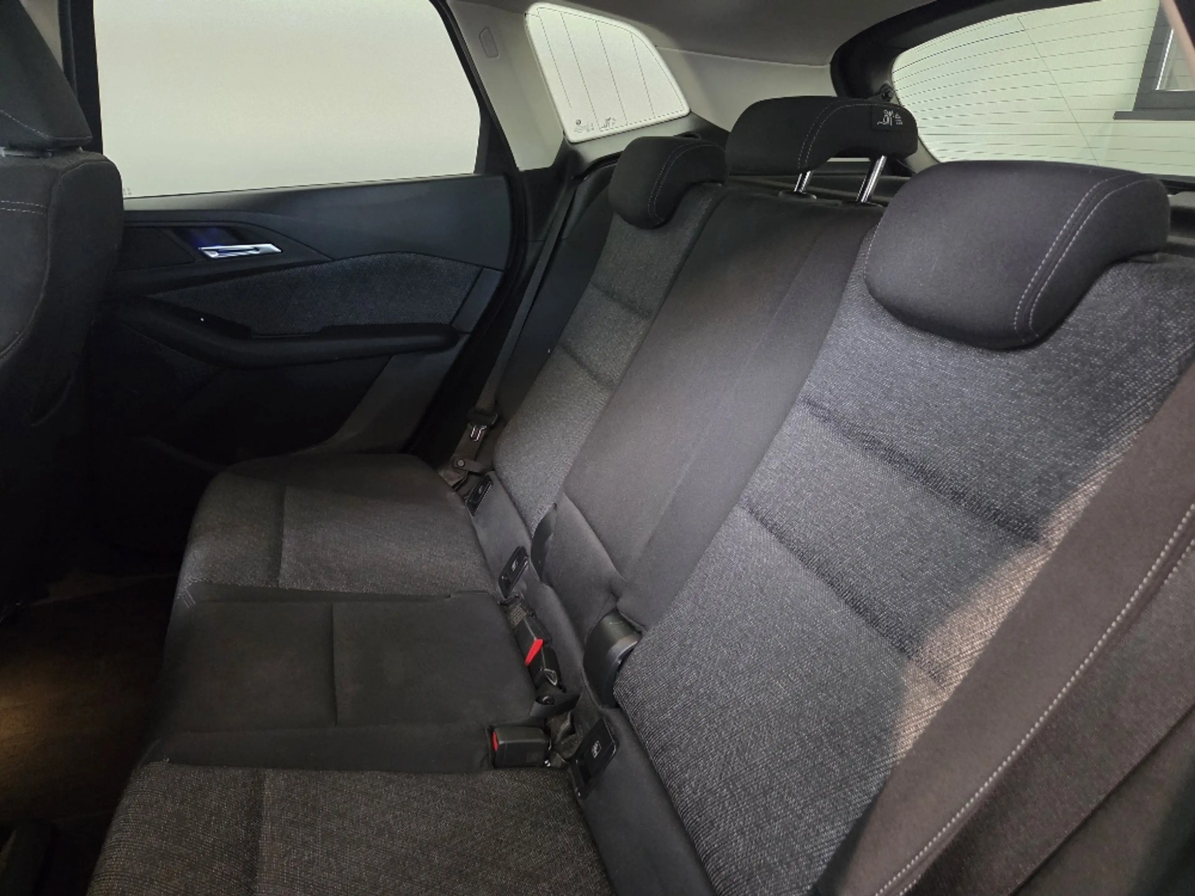 BMW 225 Active Tourer PHEV 225xe — photo 13