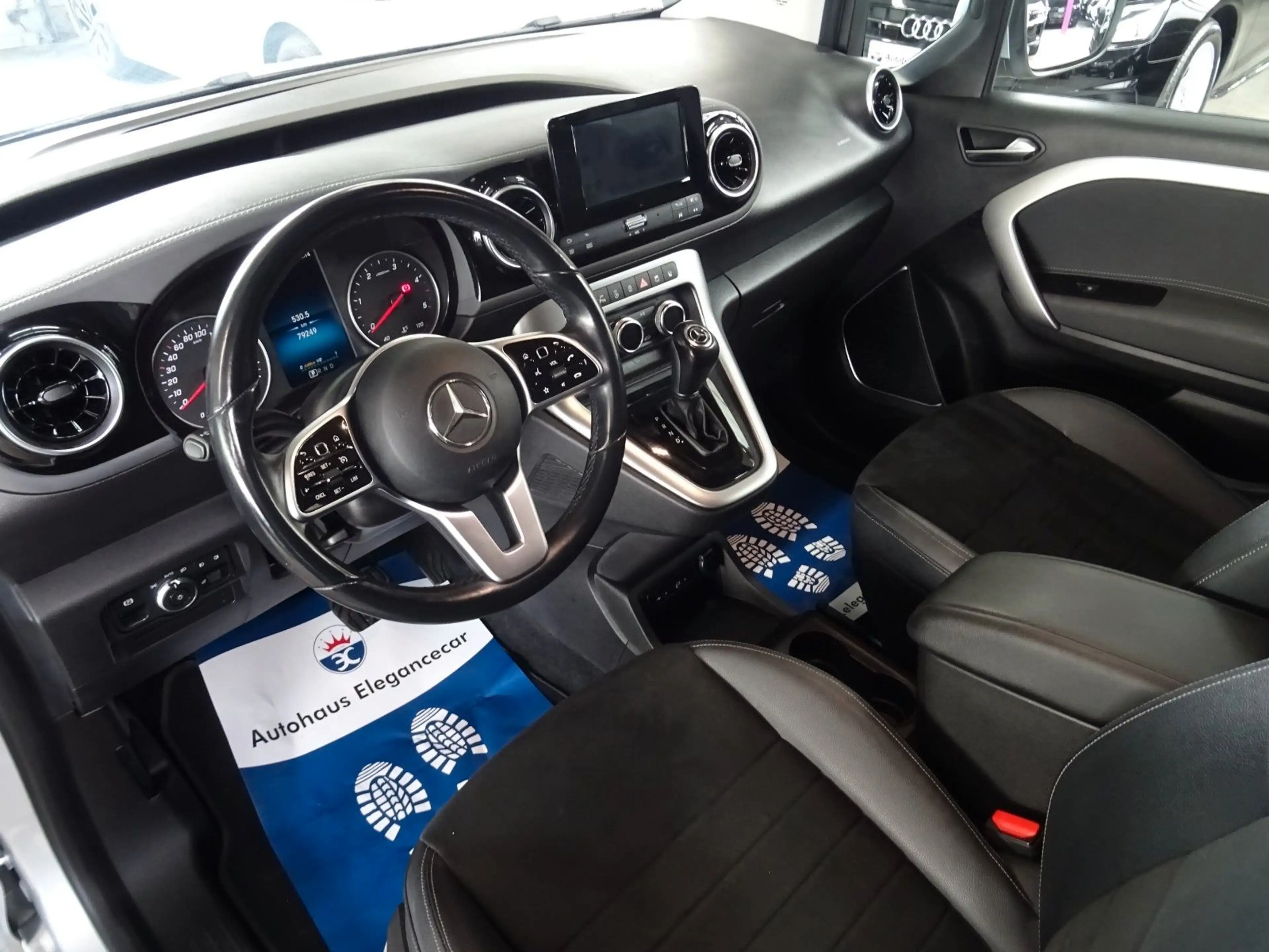 Mercedes-Benz T-Class T 180 d Edition — photo 12