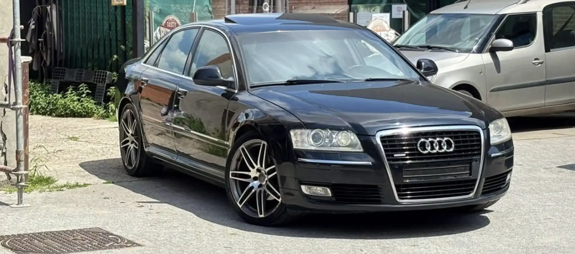 Audi A8 3.0 TDI DPF quattro 2009 Facelift Noir - 1