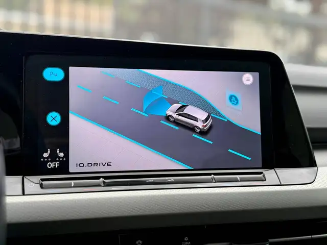 Volkswagen Golf view 9