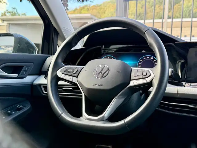 Volkswagen Golf view 7