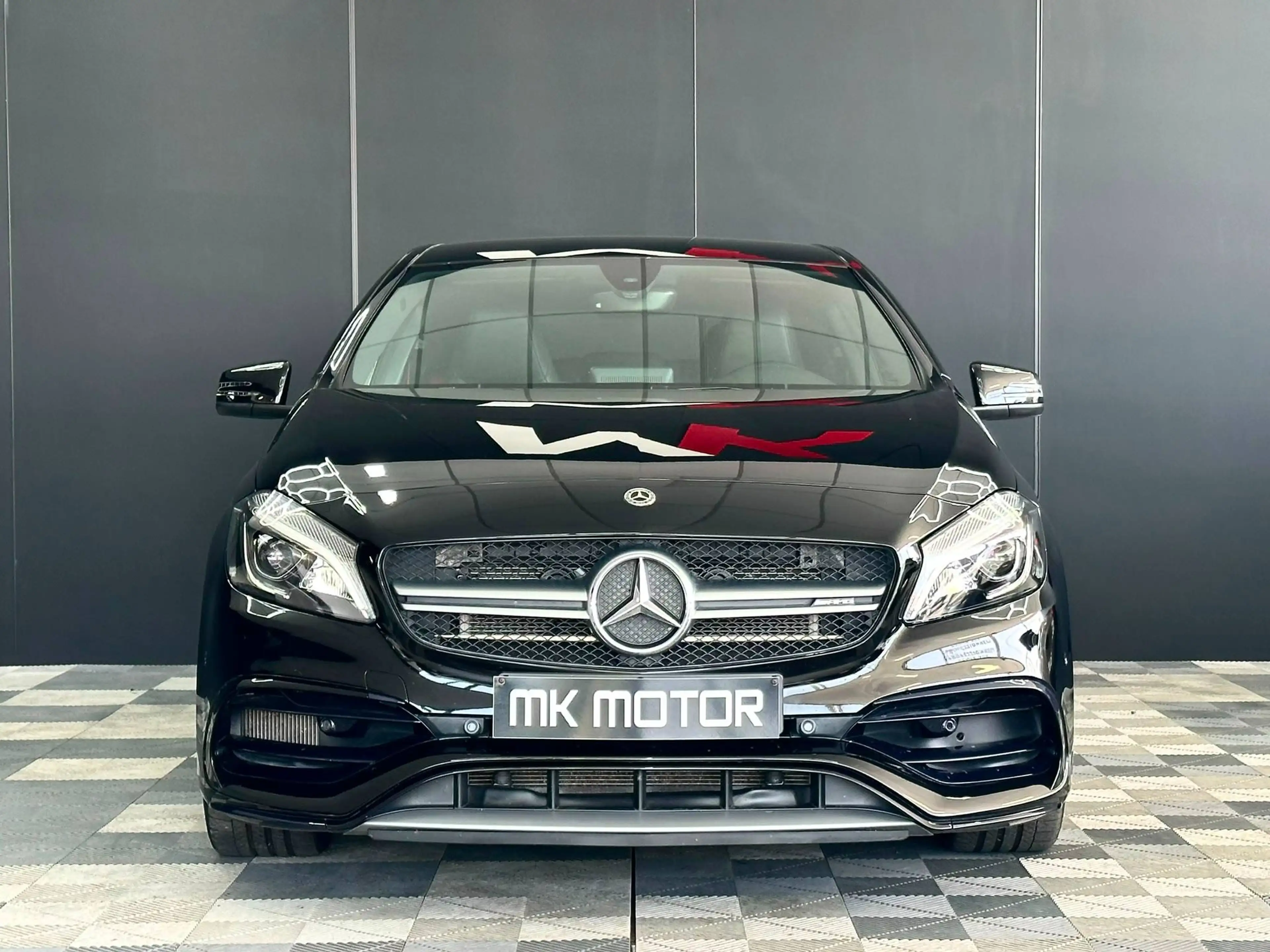 Mercedes-Benz A 45 AMG 🟢A 45 AMG 4-MATIC / FULL CARNET / BOITE AUTO / SIEGES CHAUFFANTS / ÉTAT SHOWROOM — photo 3
