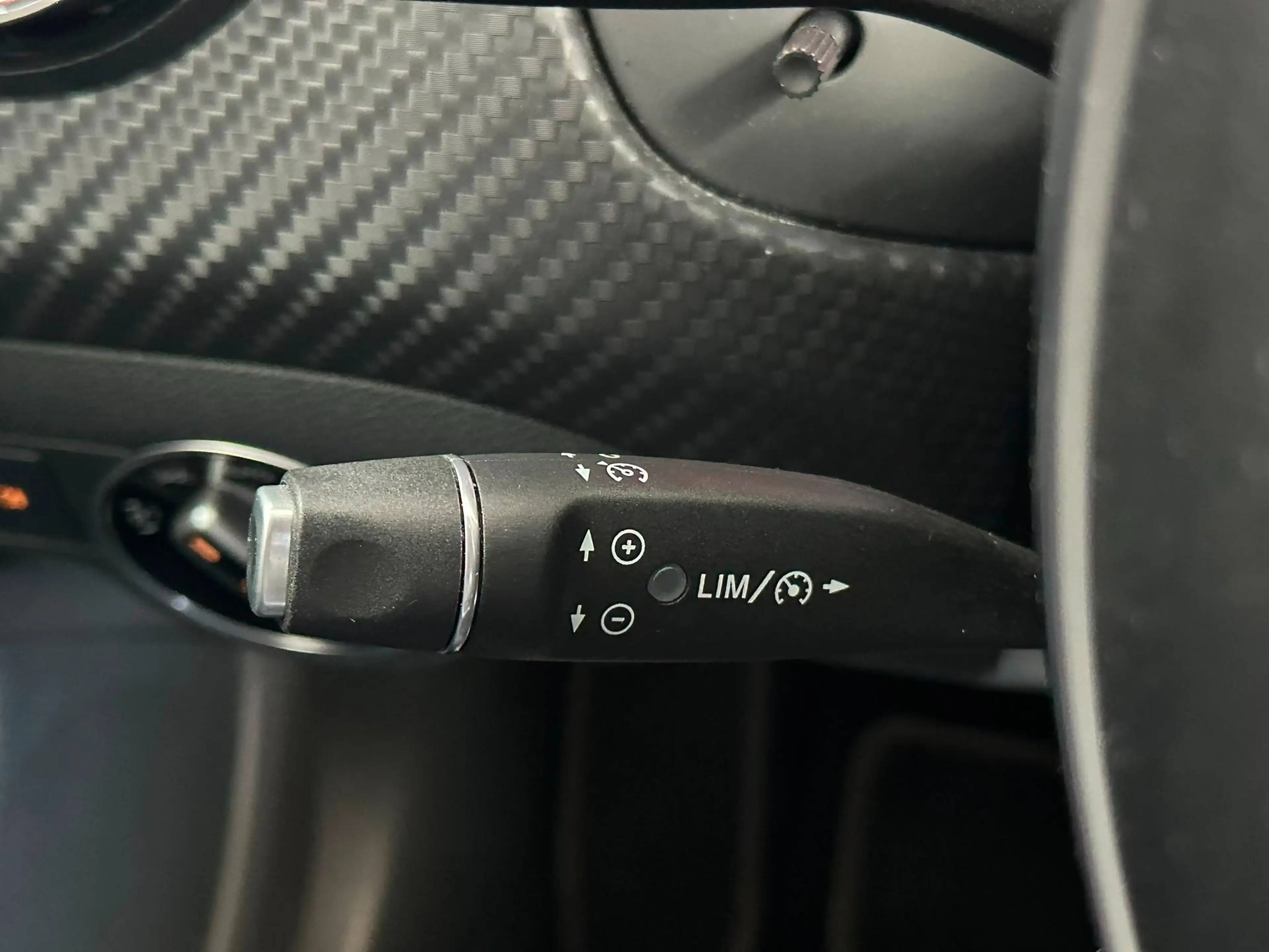 Mercedes-Benz A 45 AMG 🟢A 45 AMG 4-MATIC / FULL CARNET / BOITE AUTO / SIEGES CHAUFFANTS / ÉTAT SHOWROOM — photo 15