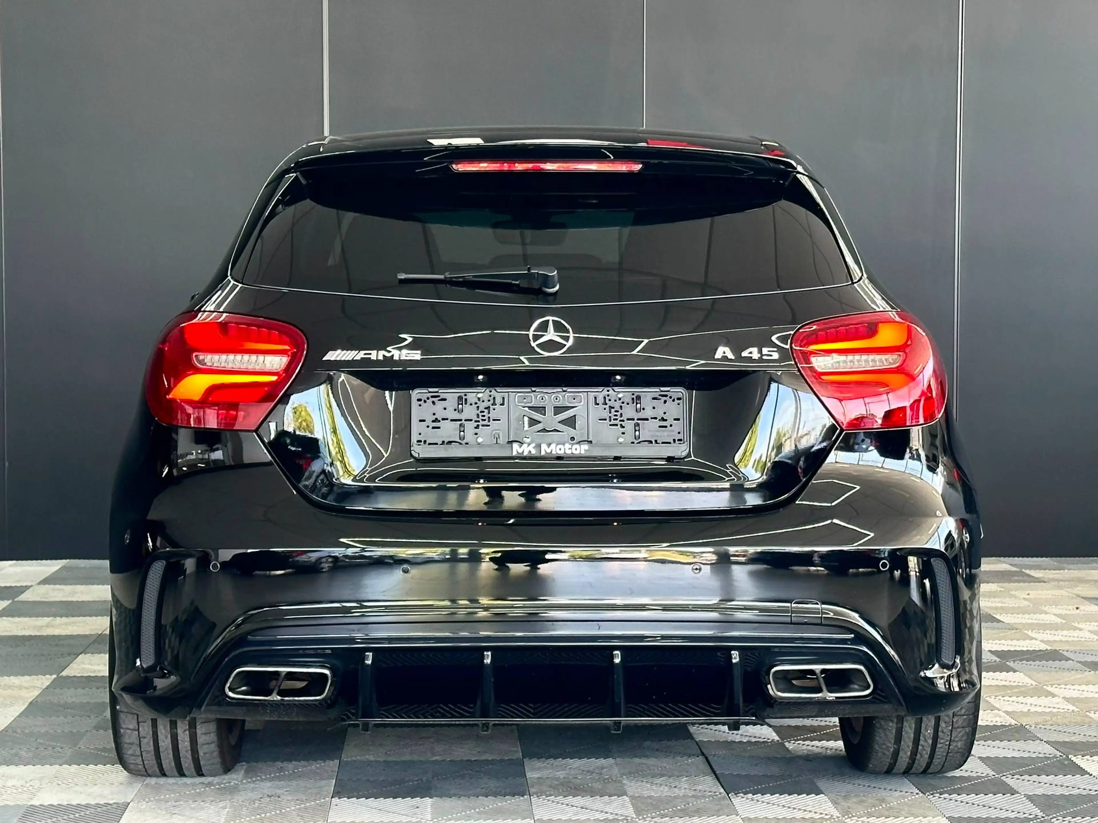 Mercedes-Benz A 45 AMG 🟢A 45 AMG 4-MATIC / FULL CARNET / BOITE AUTO / SIEGES CHAUFFANTS / ÉTAT SHOWROOM — photo 6