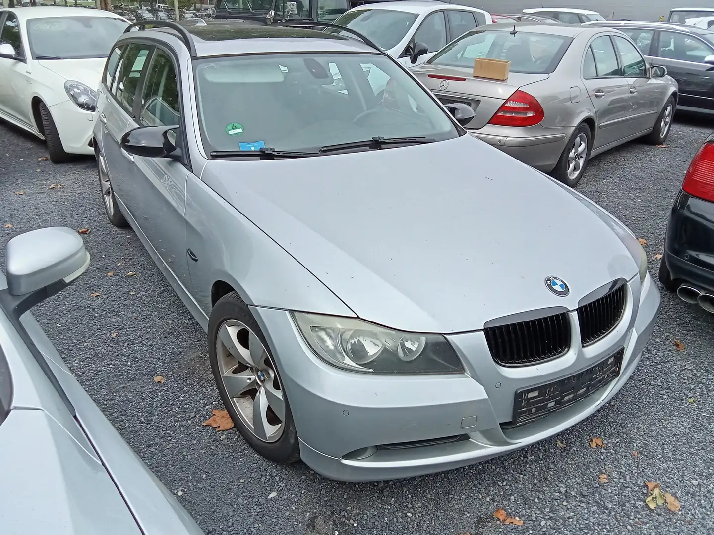 BMW 320 320d Silber - 2