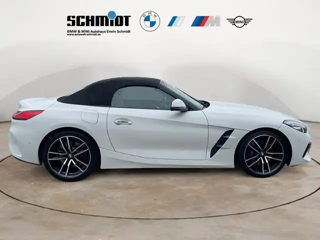 BMW Z4 view 7