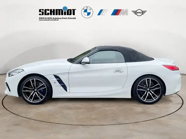 BMW Z4 view 3