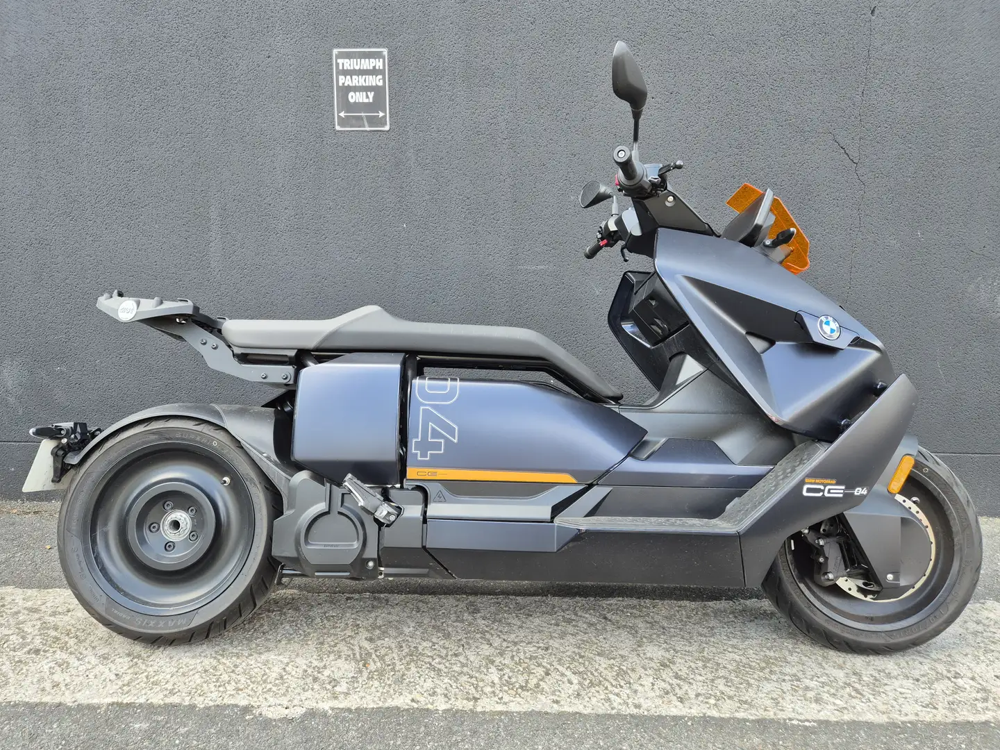 BMW CE 04 - 1