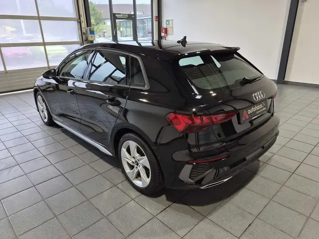 Audi A3 view 4