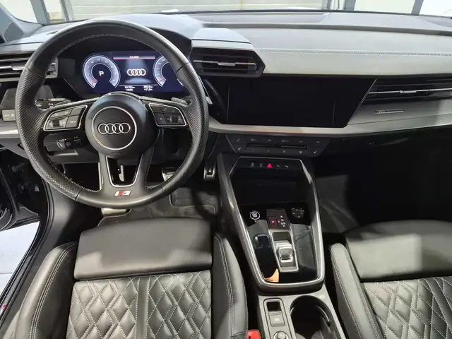 Audi A3 view 9