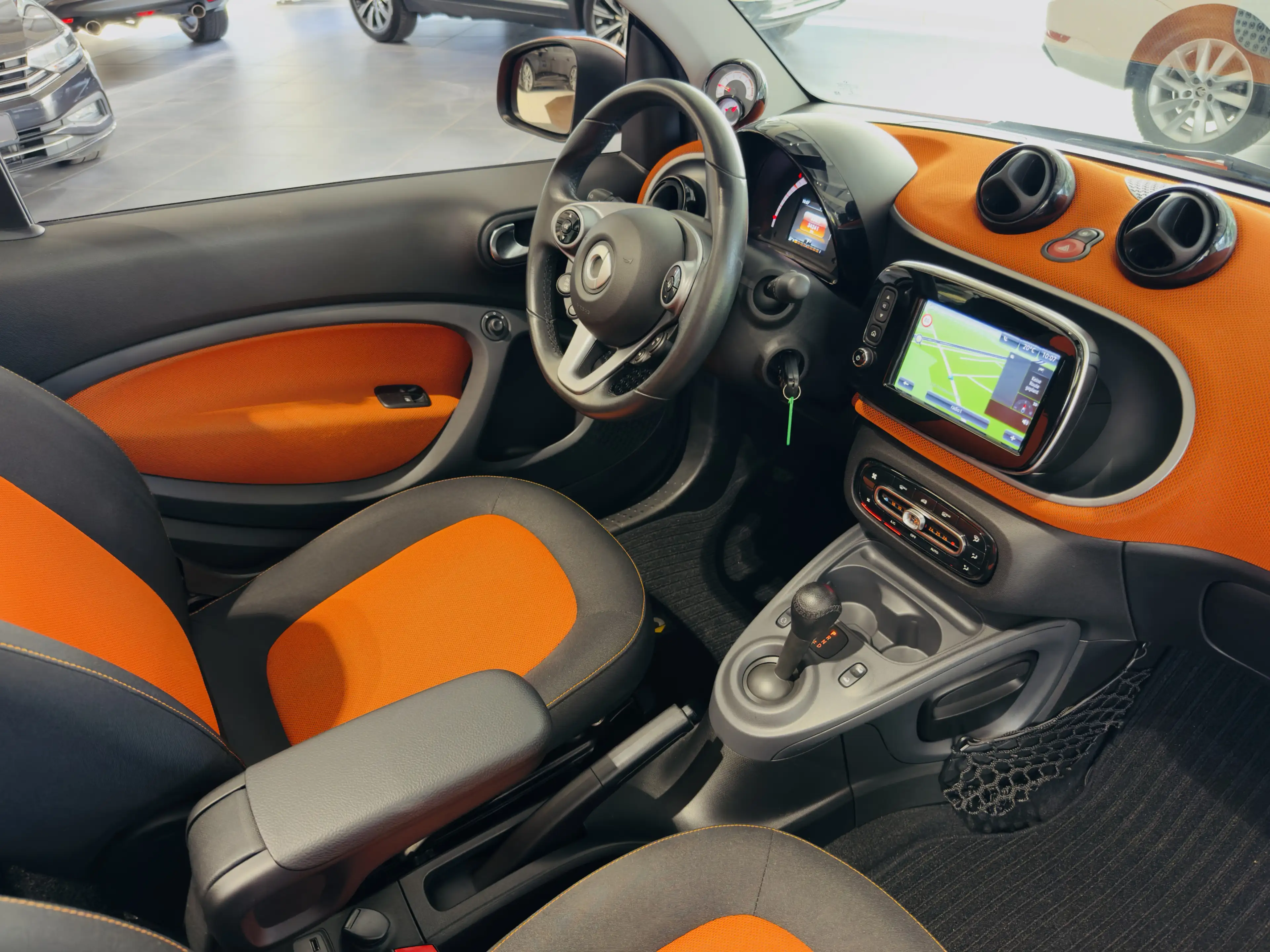smart forTwo CABRIO 52KW PASSION RÜCKFAHRKAMERA — photo 13