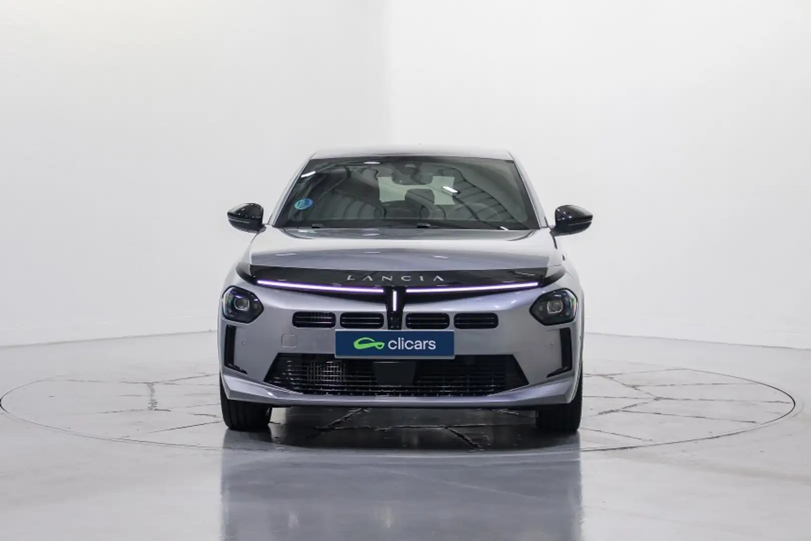 Lancia Ypsilon Ibrida 1.2 LX Plateado - 2