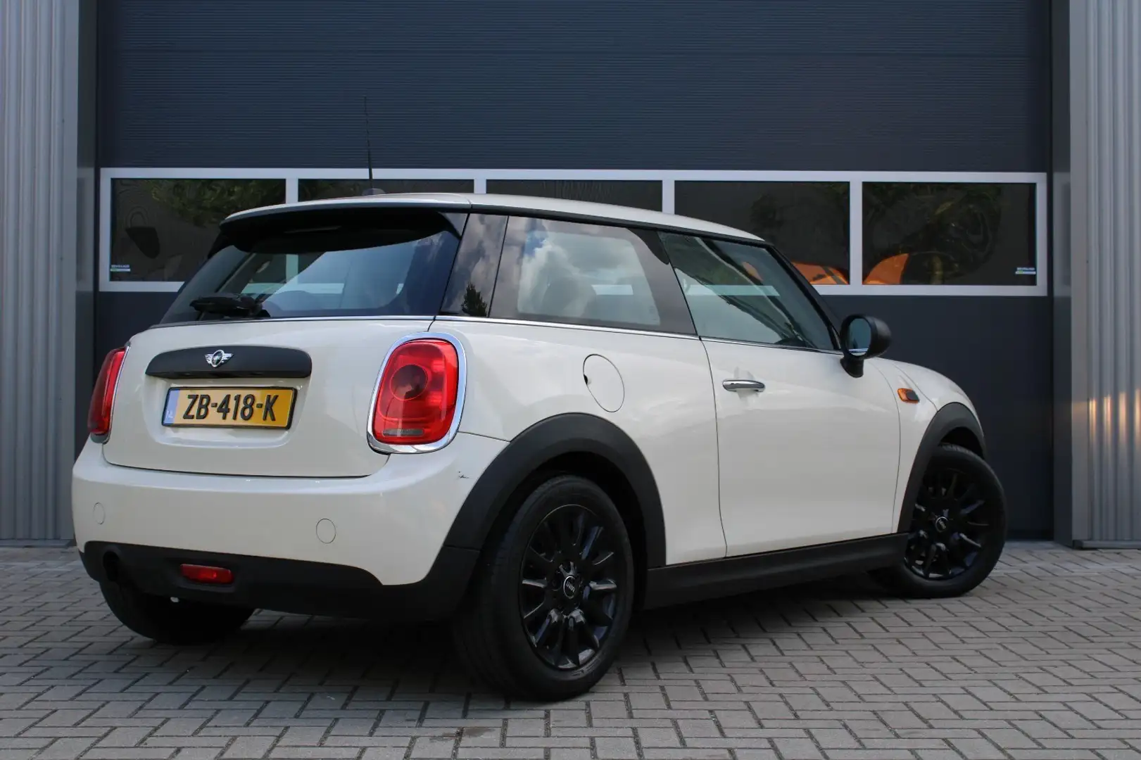 MINI One 1.2 2015 55 KW Pepper White | Airco | Radio Wit - 2