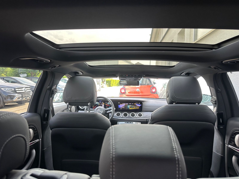 Mercedes-Benz E 300 de AMG Pano/Memorey/Multibeam/Leder Nappa — photo 5