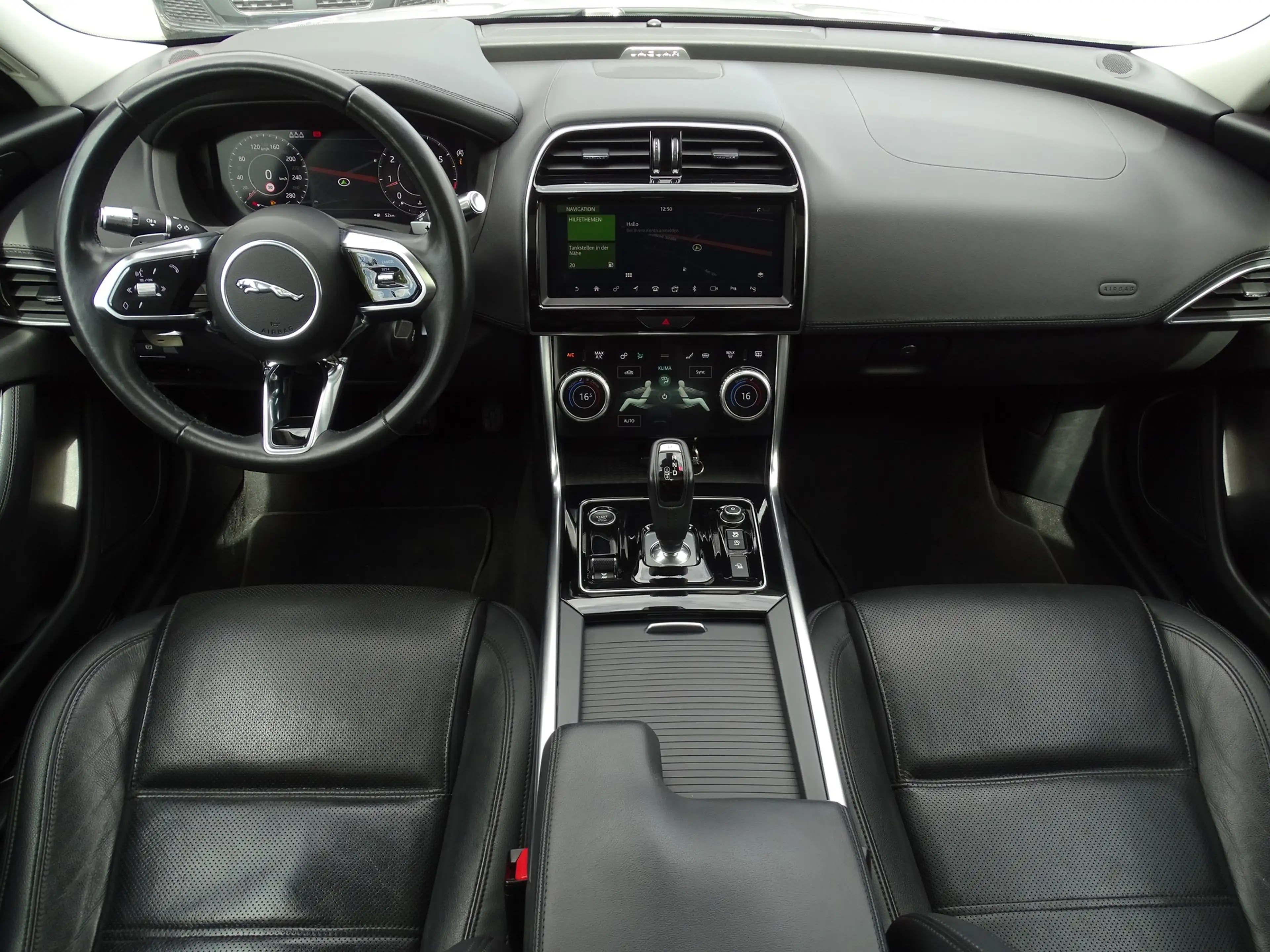 Jaguar XE 2.0 HSE Aut. LED Navi ACC Virtual Cockpit — photo 9