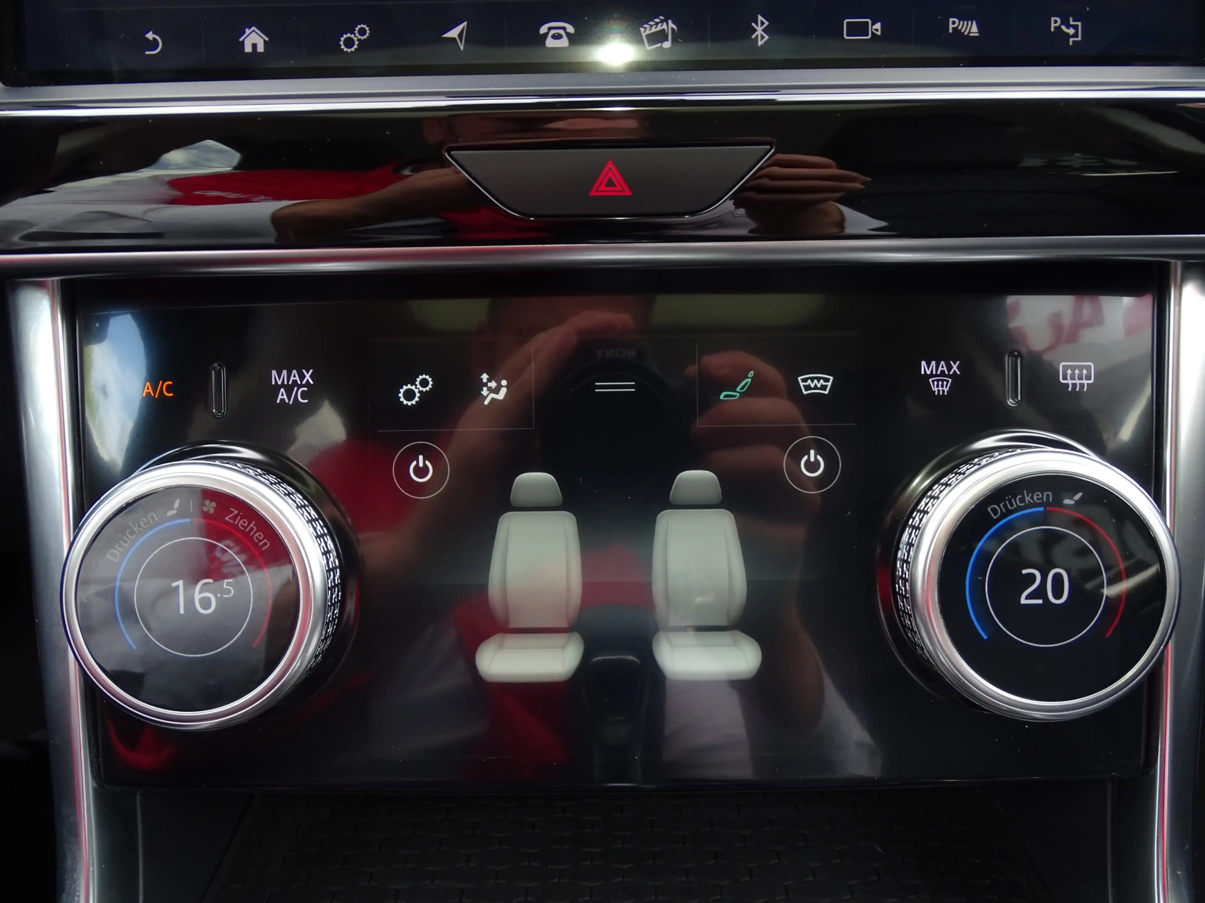 Jaguar XE 2.0 HSE Aut. LED Navi ACC Virtual Cockpit — photo 14