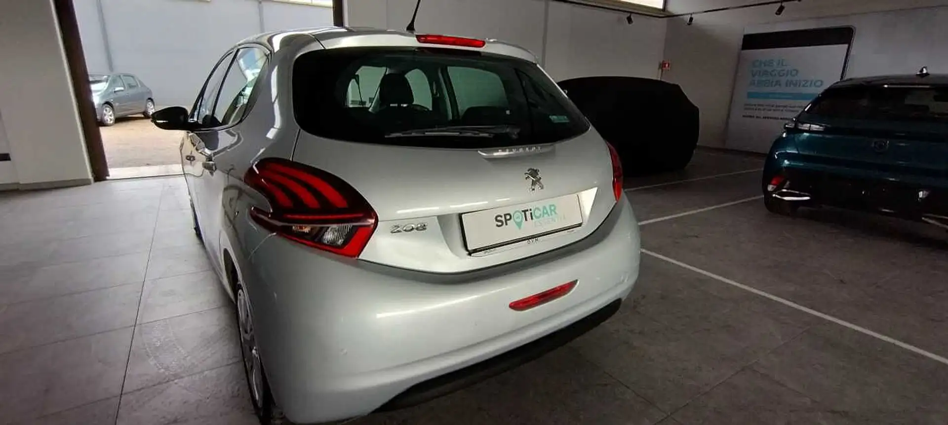 Peugeot 208 1° serie BlueHDi 75 S&S 5 porte Active Argento - 1